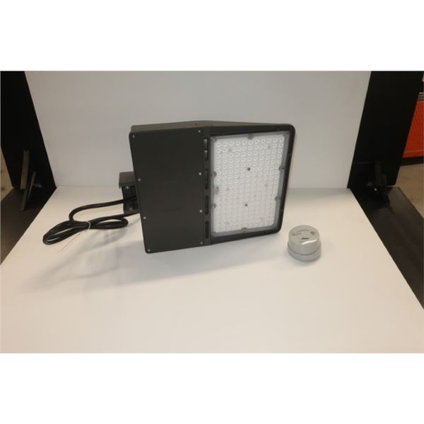 LED SHOEBOX LIGHT ARANI SH-150W-50K-V4