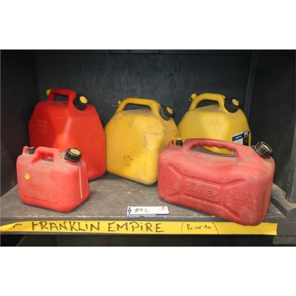 LOT: 4 BIDONS DE GAZ ASST