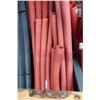 Image 2 : LOT DE 24 CONDUITS EN PVC ROUGE ASST.