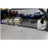 Image 1 : LOT: BRACKETS ASST