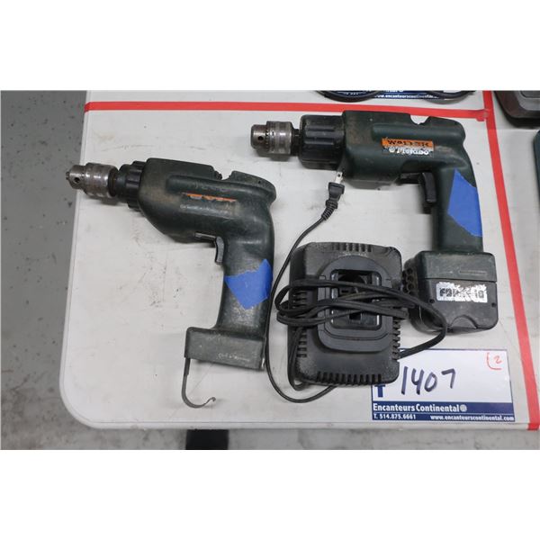 LOT: 2 PERCEUSES SANS FIL BLACK & DECKER