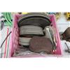 Image 1 : LOT: 40+ MEULES/PONCEUSE