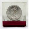 Image 2 : 1966 Canadian Silver Dollar in Resin Paperweight