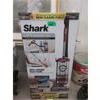 Image 1 : Shark Lift-Away Power Fin Vacuum - Open Box