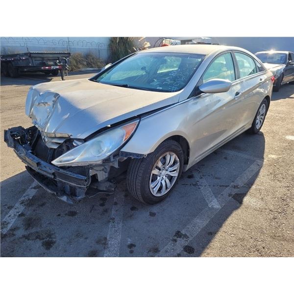 2011 Hyundai SONATA GLS