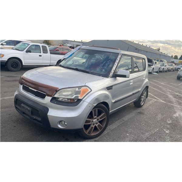 2010 Kia Soul +