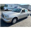Image 8 : 1999 Mercedes-Benz E-Class E 320