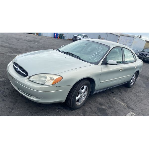 2003 Ford Taurus SE