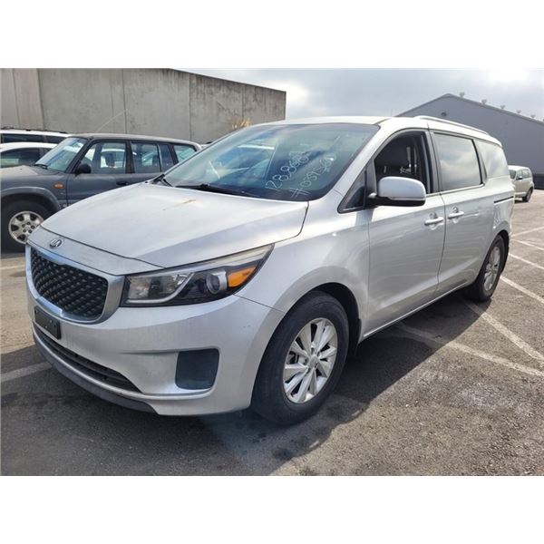 2015 Kia Sedona LX