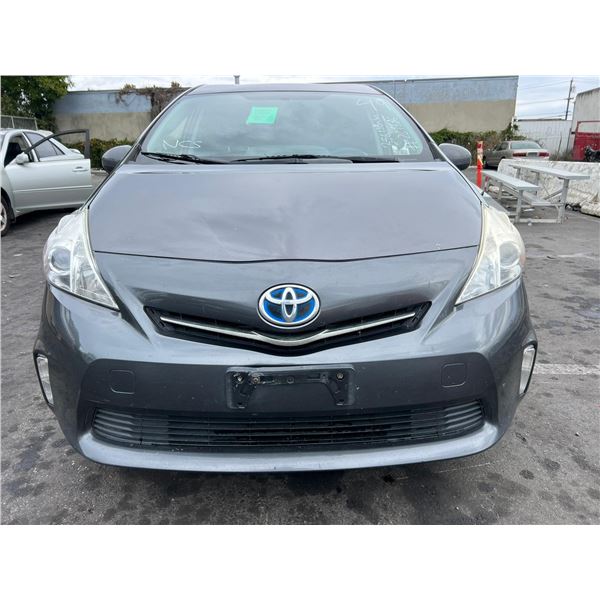 2013 Toyota Prius v Two