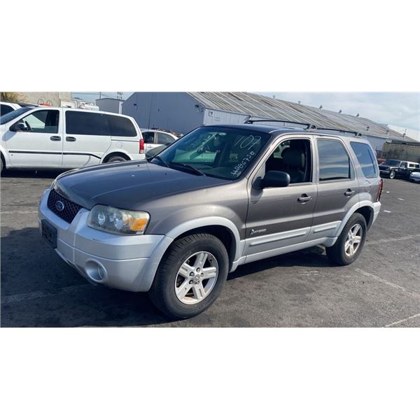 2005 Ford Escape HEV
