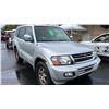 Image 2 : 2001 Mitsubishi Montero Limited