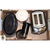Image 1 : KITCHEN ITEMS: ROASTING DISH, TOASTER, GRINDER &