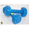 Image 1 : PAIR OF 2LB DUMB BELLS