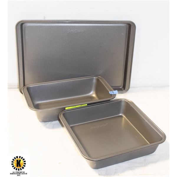3 PIECE NEW BETTY CROCKER BAKEWARE