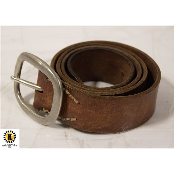 VINTAGE AMERICAN EAGLE LEATHER BELT S/P