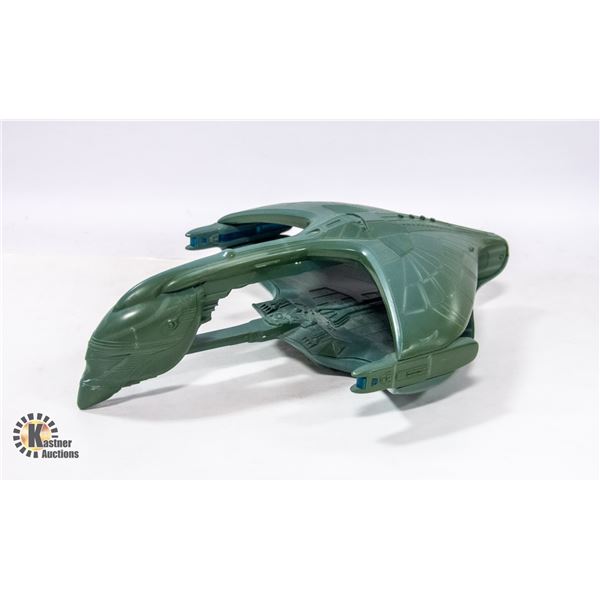 STAR TREK ROMULAN WARBIRD 1993 PLAYMATES