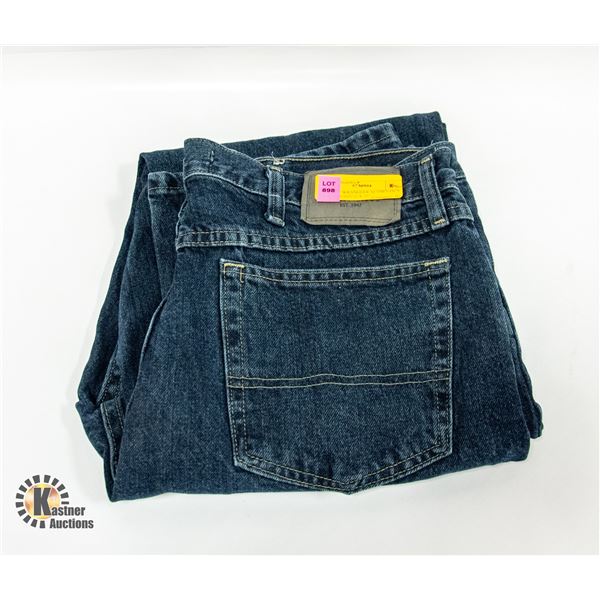 PAIR OF WRANGLER AUTHENTICS MENS JEANS 35 X 32"