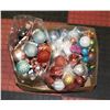 Image 1 : BOX CHRISTMAS ORNAMENTS