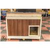 Image 1 : HOMEMADE INSULATED OUTDOOR PET HOUSE WOODEN