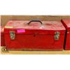 Image 1 : RED METAL TOOLBOX WITH CONTENTS