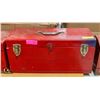 Image 1 : RED METAL TOOLBOX WITH CONTENTS