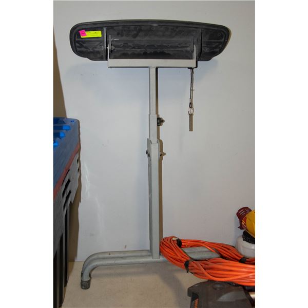RIGID BRAND FLIP-TOP PORTABLE WORK SUPPORT