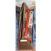 Image 1 : CARPENTERS TOOLBOX WITH CONTENTS