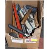 Image 1 : FLAT OF MISC GARAGE TOOLS