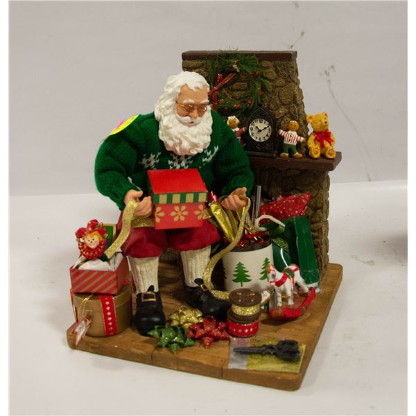 DETAILED SANTA SCENE - GLOBE (8X8X12)