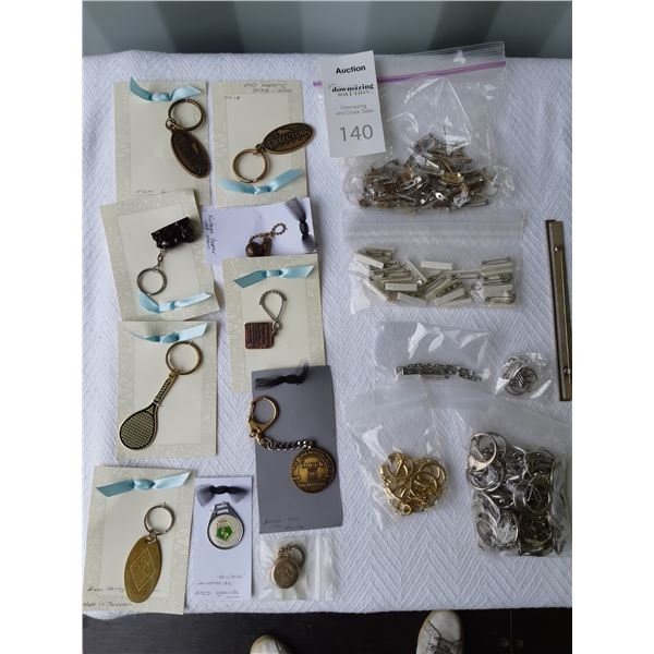 Bag of Key Chains Cat A