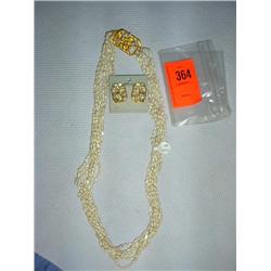 1 Fresh water pearl necklace