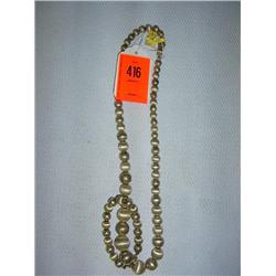 1 silver necklace & bracelet