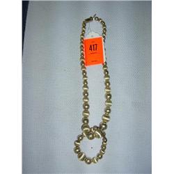 1 silver necklace & bracelet