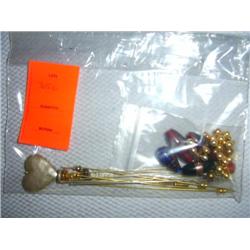 Straight pin kit. Includes hand-wound lamp worked glass beads.