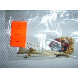 Straight pin kit. Includes hand-wound lamp worked glass beads.