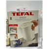 Image 2 : Assorted Kitchen and Homeware includes Tefal cordless Kettle, Vacuum Sealer and More!