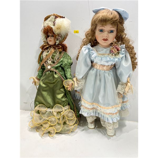 19 H Display Dolls