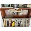 Image 4 : Vintage Tackle Box Full of Fishing Lures