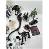 Image 4 : Vintage Aliens Action Figures