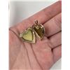 Image 3 : 14k Gold Heart Locket