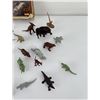Image 4 : Invicta Prehistoric Monsters Dinosaur Toys