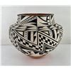 Image 1 : Jessie Garcia Acoma Pueblo Indian Pot