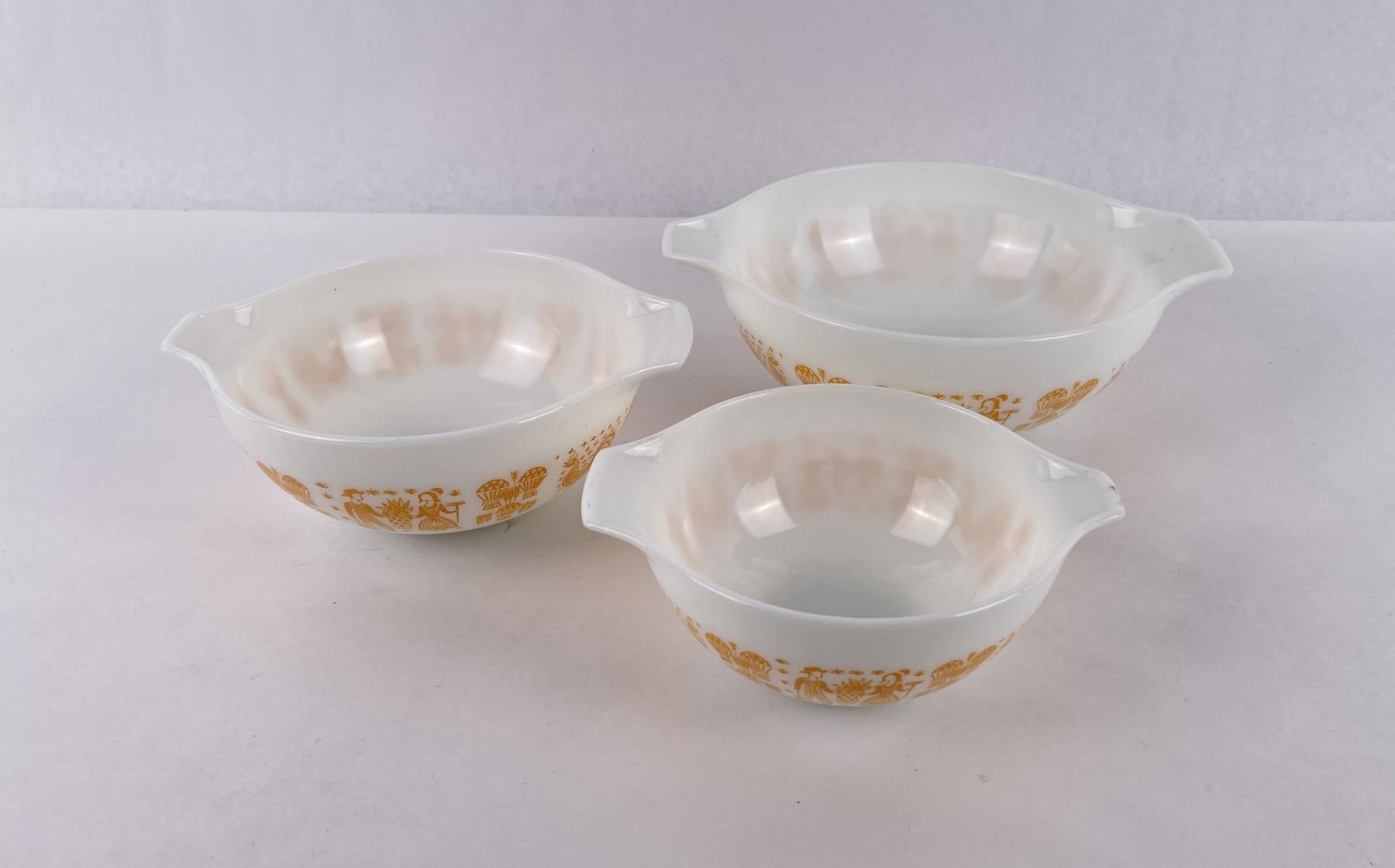 Pyrex Pumpkin Amish Butterprint Mixing Bowls