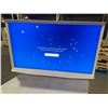 Image 3 : NEW OPEN BOX - Samsung - 43" Class The Serif QLED 4K Smart TV retail $1000 - tested working, new ope