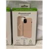 Image 2 : Group of 2 iPhone 15 plus cases & iPhone 15 case