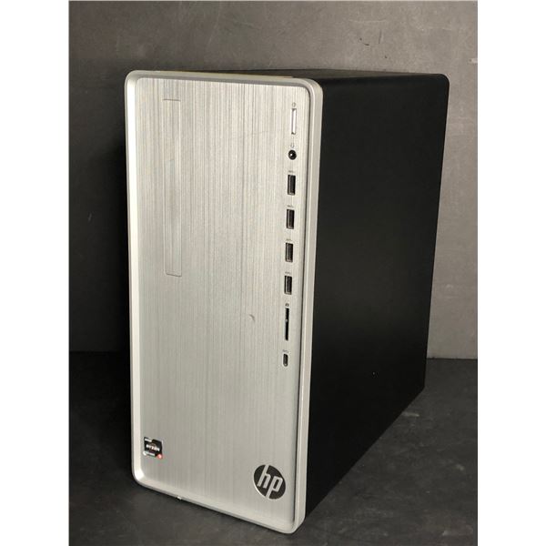NEW HP Desktop PC - Natural Silver (AMD Ryzen 5 5600G/512GB SSD/12GB RAM)