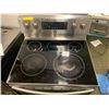 Image 2 : Samsung 30" convection range, used and works fine, model NE59M4320SS