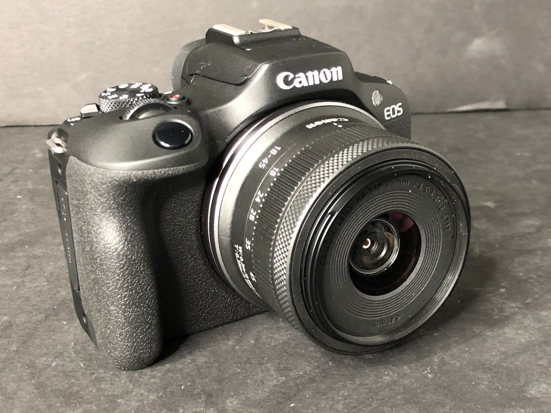 Canon EOS R100 Mirrorless Camera w/ 18-45mm F4.5-6.3 lens - new open ...