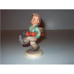 MJ HUMMEL FIGURINE